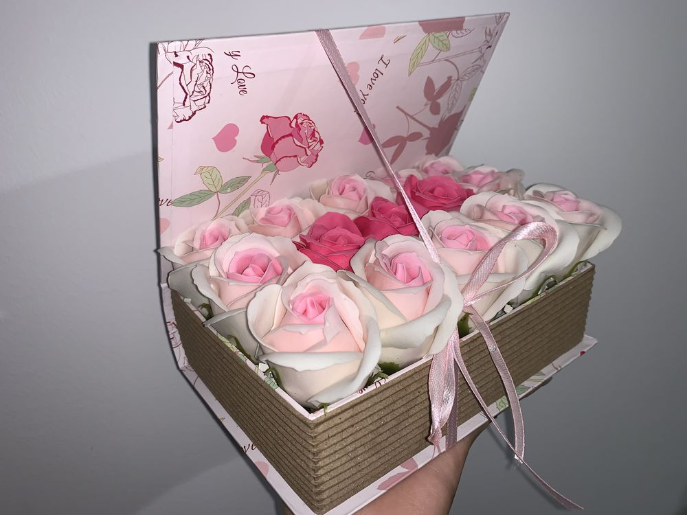 Cutii/cutiuțe cu trandafiri de sapun deosebiti / Cadouri superbe
