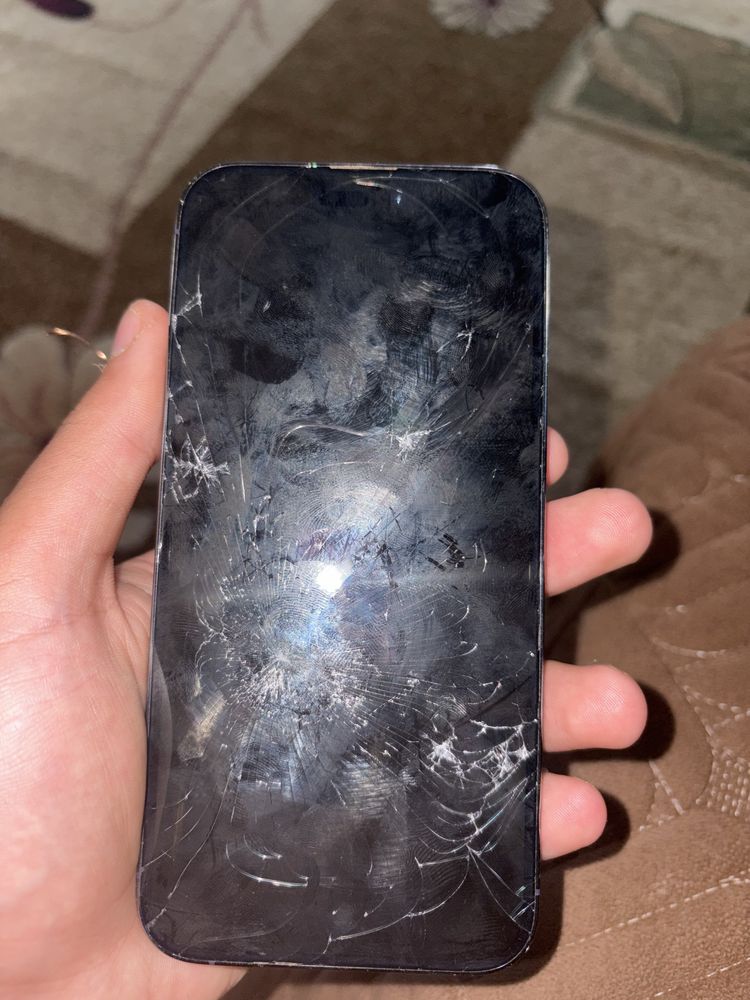 iPhone 14 pro maks