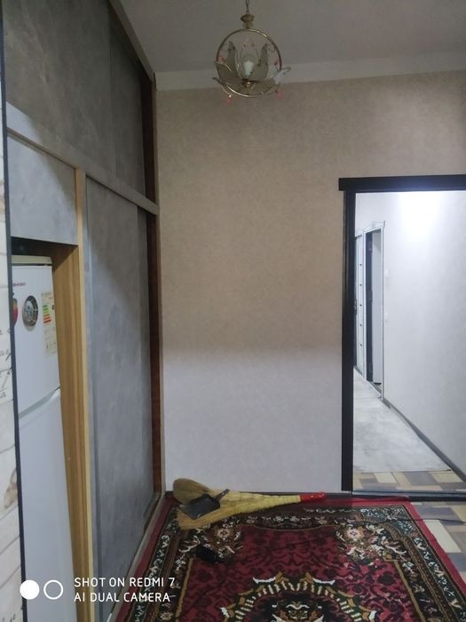 Чирчик шахар 
8-микрораён 
#3-хона 2-этаж 
Квартира сирочни сотилад