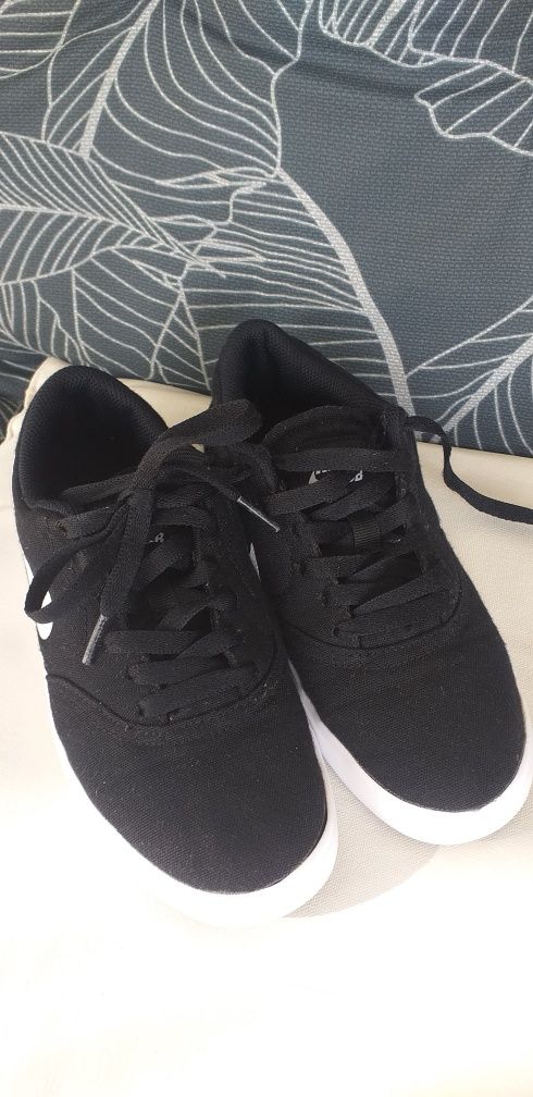 Temeri Nike baieti