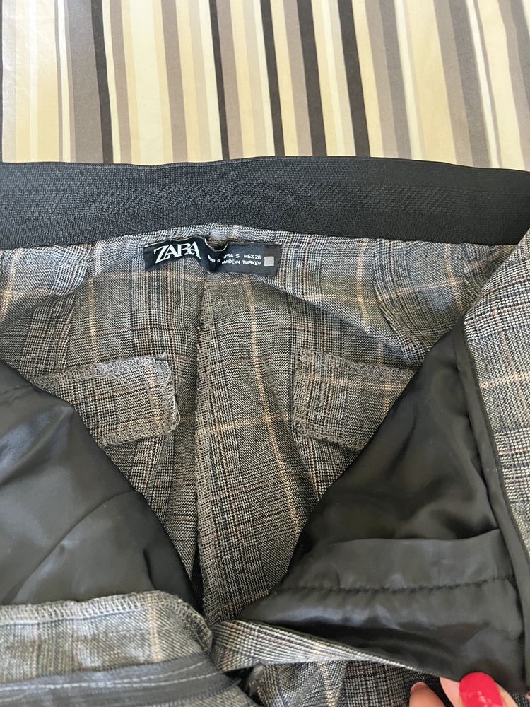 Дамски панталони Zara