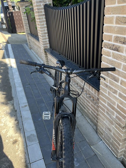 Canyon spectarl Al 6 negru