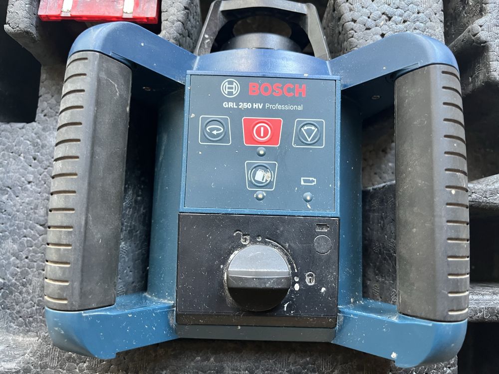 Ротационен нивелир BOSCH  GRL 250HV