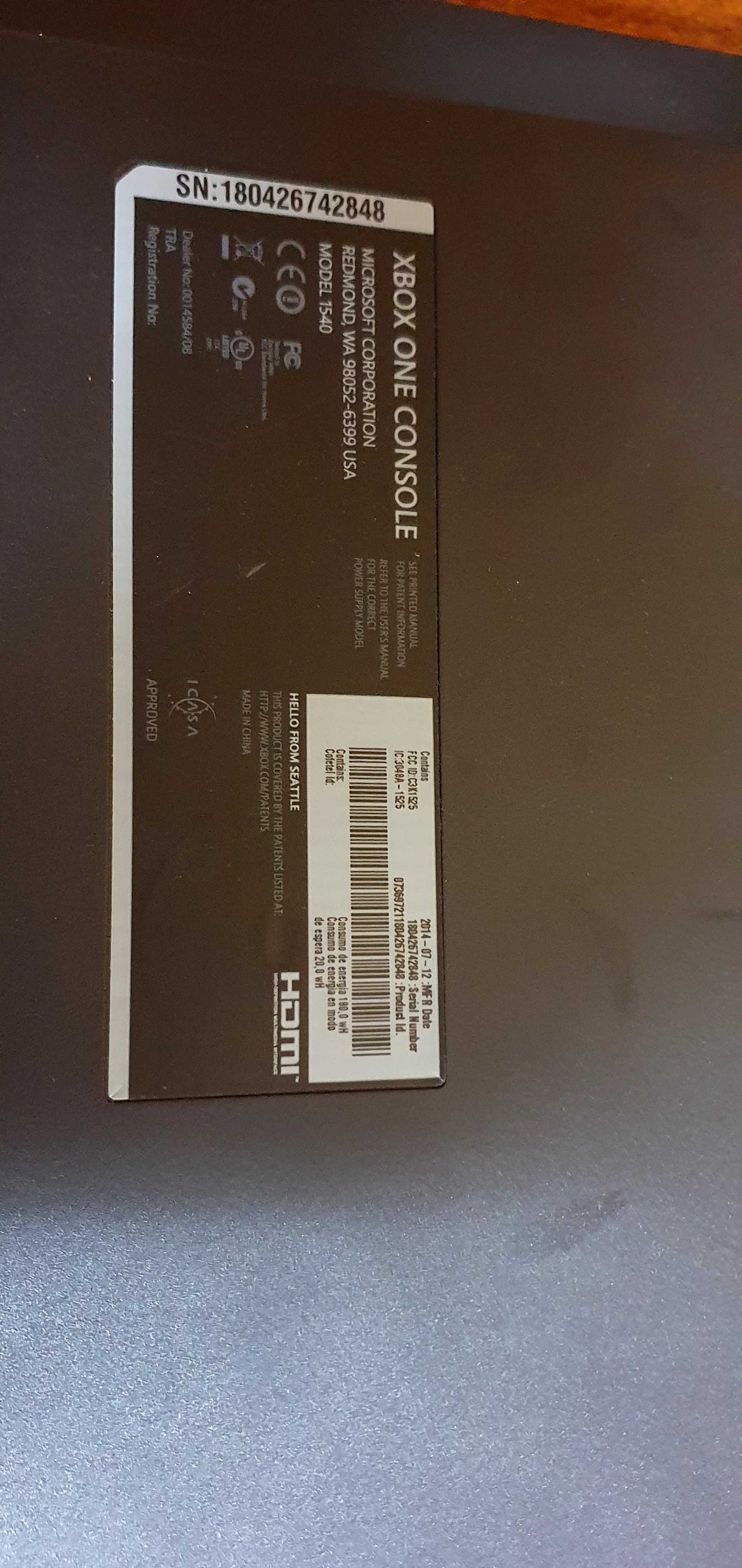 XBox One 500GB игра конзола с джойстик