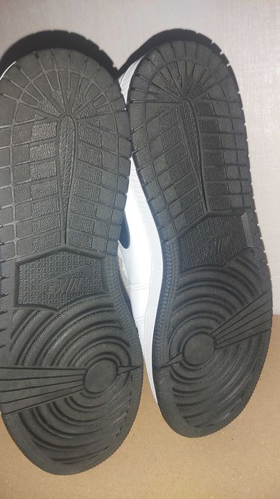 Nike Air Jordan 1 Mid "Reverse Panda" - Номер 40