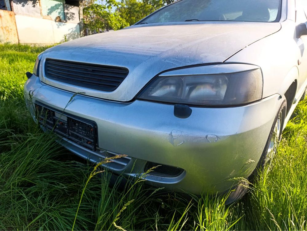 Opel Astra 2.2I 16V Bertone