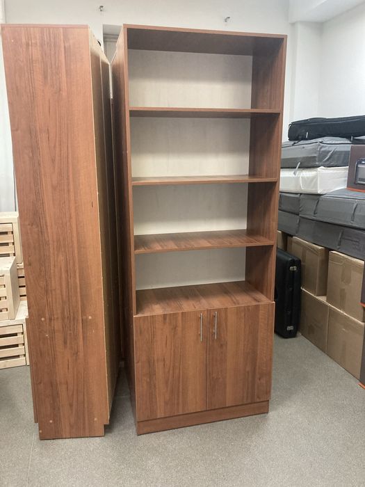 Шкаф  офисный для дома