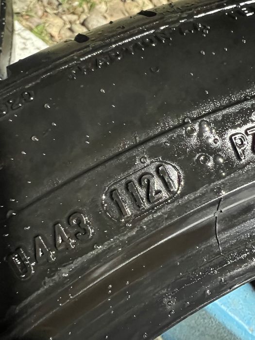 Летни гуми Pirelli 245/45 R19 , DOT 21