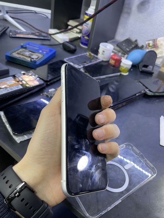 Iphone Xr 64gb. Sim kartasiz iclouddan ochilgan.