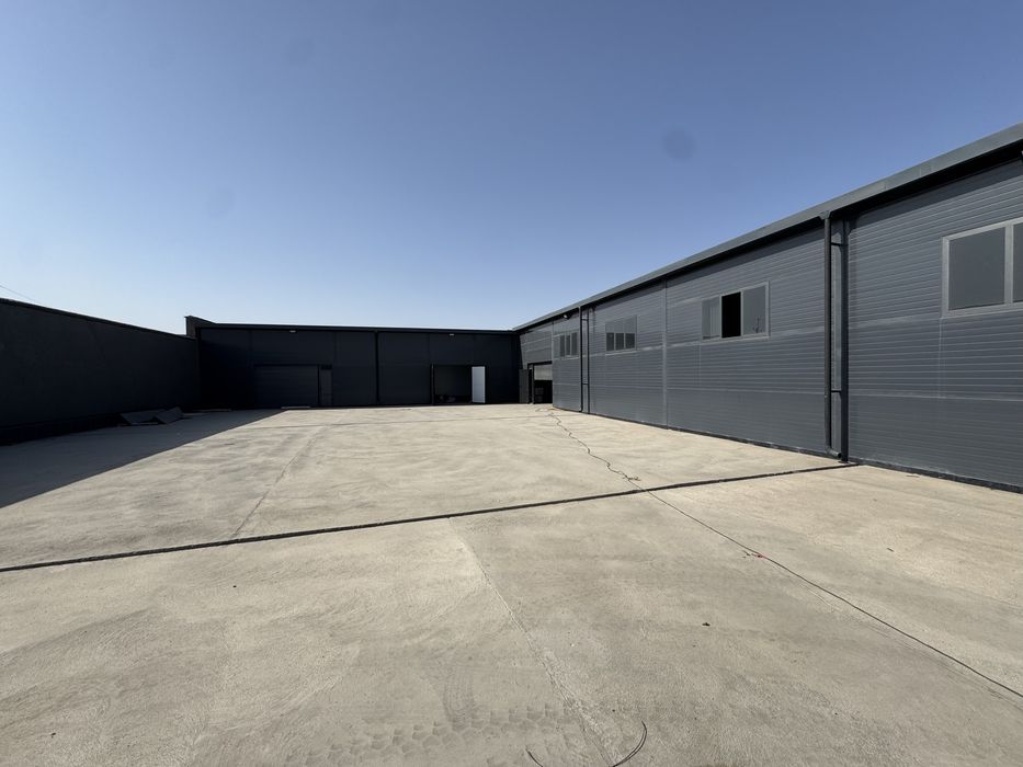 Автосалон, Сдается в аренду