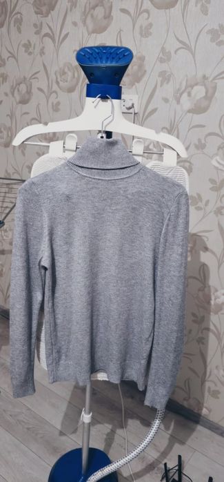 Продам водолазку р.44-48