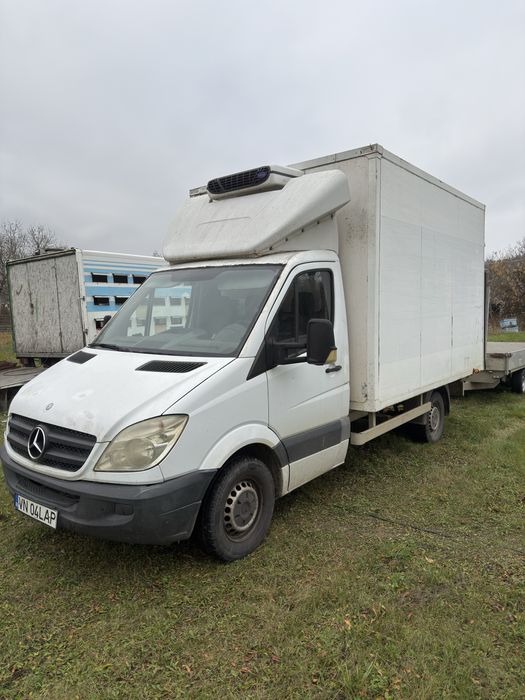 Mercedes sprinter cu lift