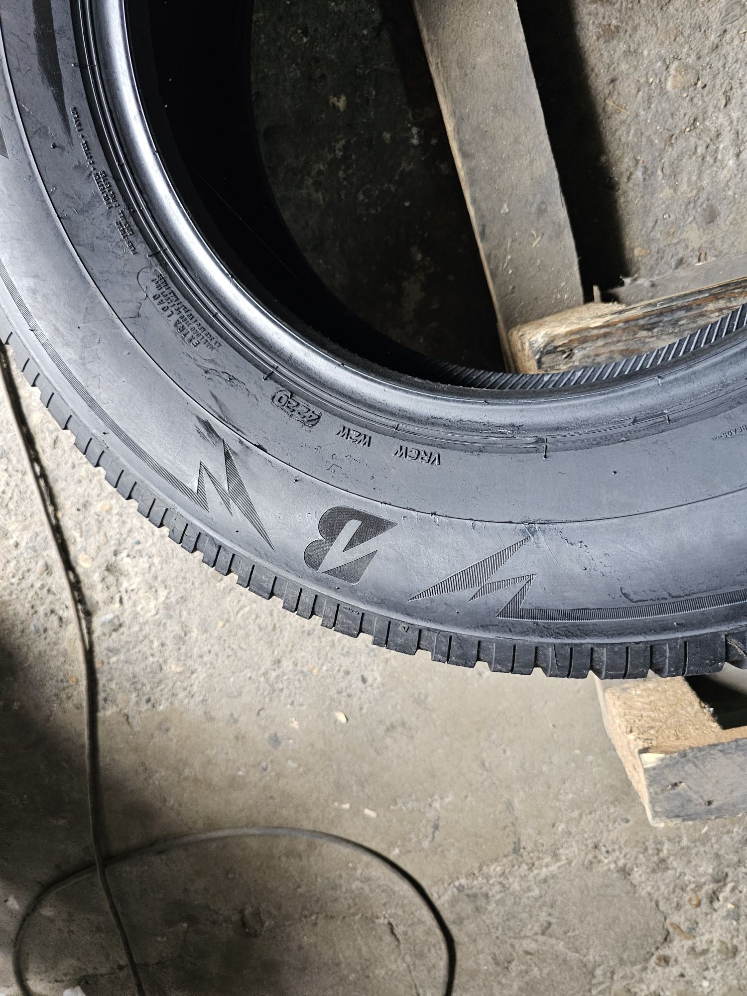 2 anvelope iarna 255 65 17 Bridgestone 2020