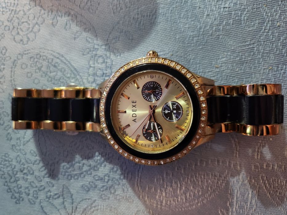 Дамски часовник  Adexe