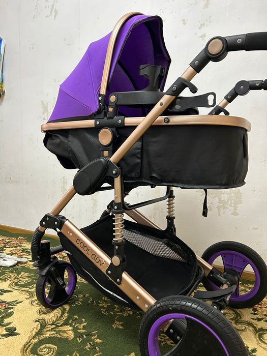 коляска фирмы-Baby stroller model