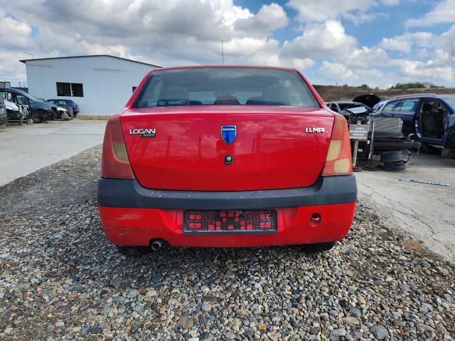 Bară spate Dacia Logan roșu an 2009.