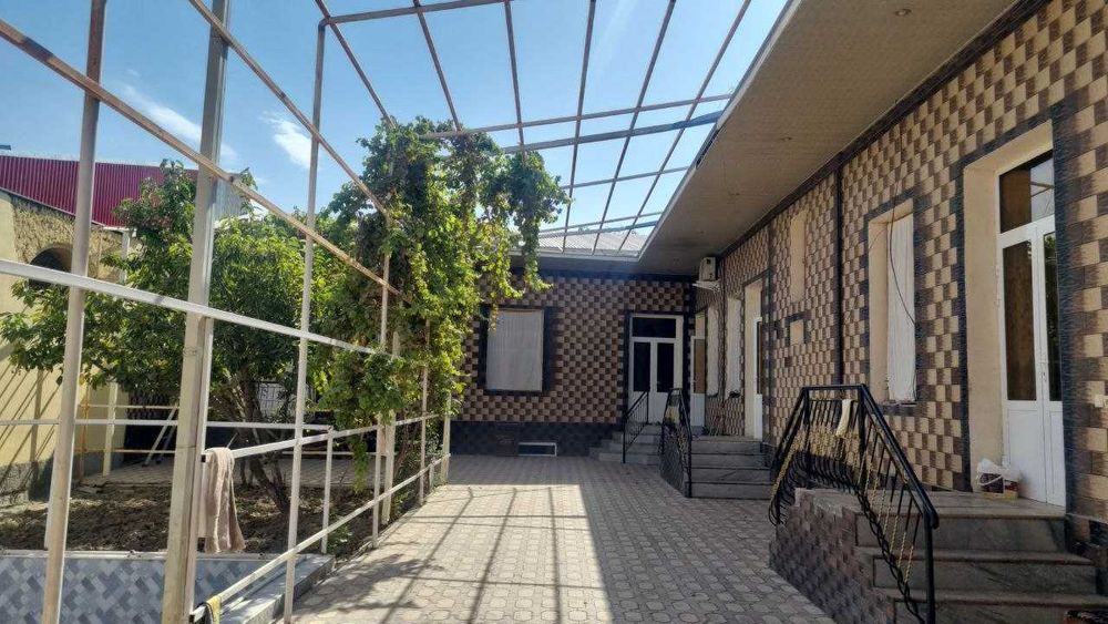 Количество комнат: 5