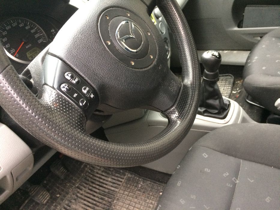 Mazda 2 1.4hdi 68к.с. на части