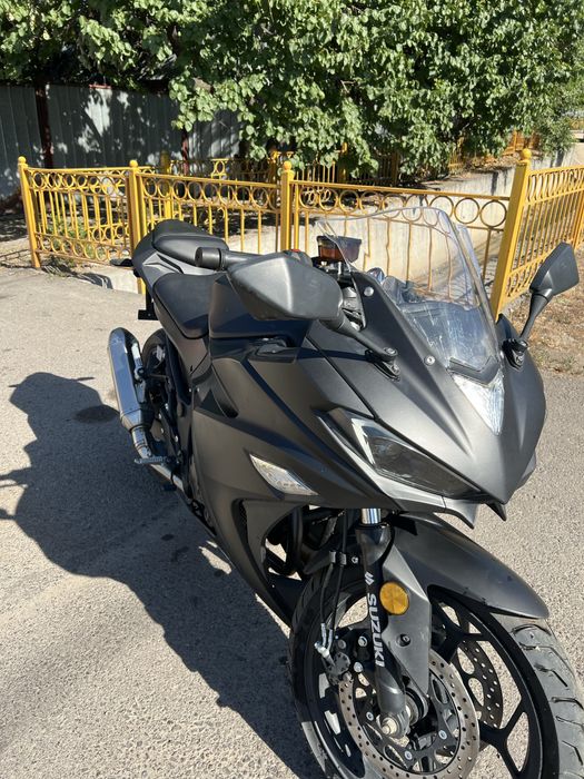 Мотоцикл Suzuki 250 куб.м.