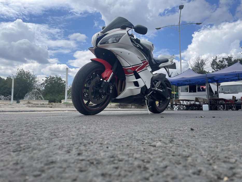 Yamaha YZF-R6 / RJ11 / an 2006