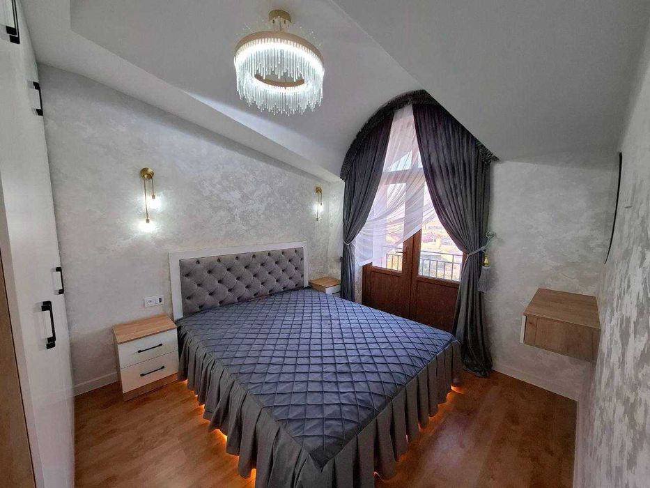 №4297 Продается квартира мансарда 72кв с евро ремонтом 3х ком