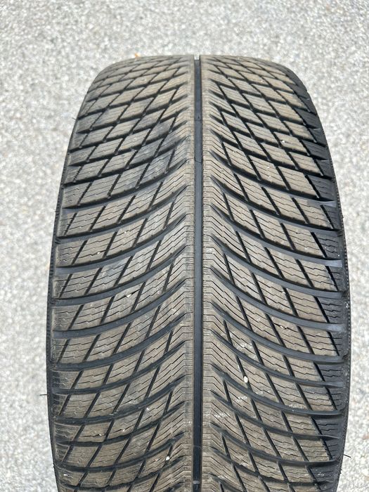 Зимни гуми Мишелин 23 цола спорт пакет 285/40 + 305/35 - r23 Michelin