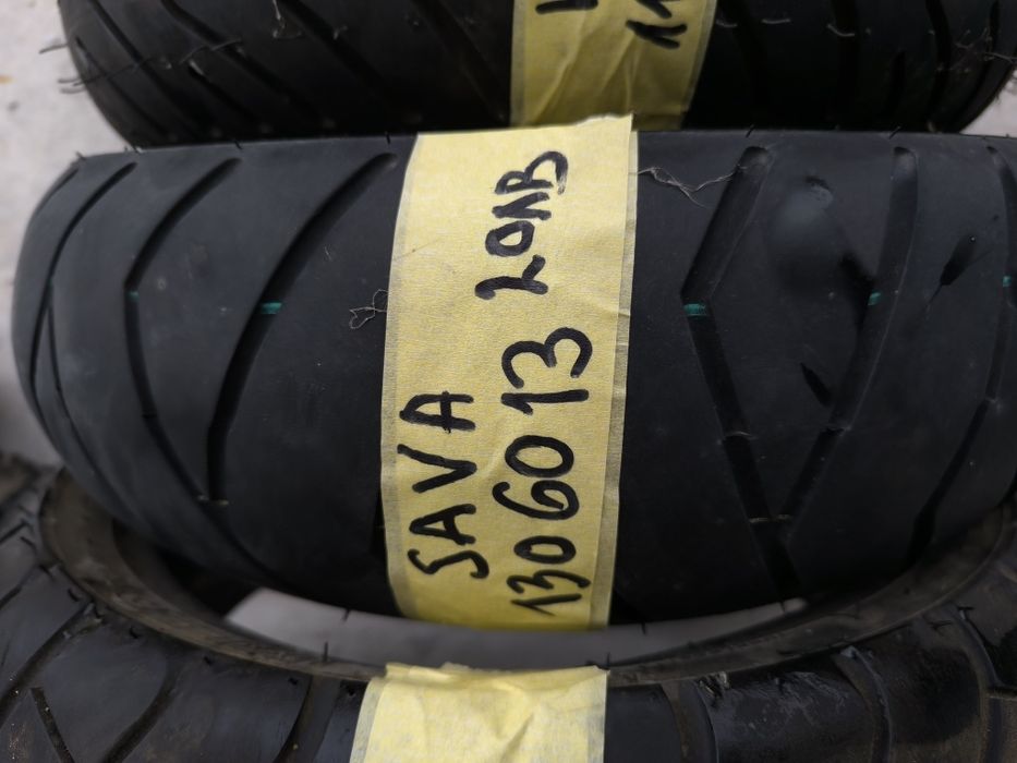 Пистови гуми шосейни