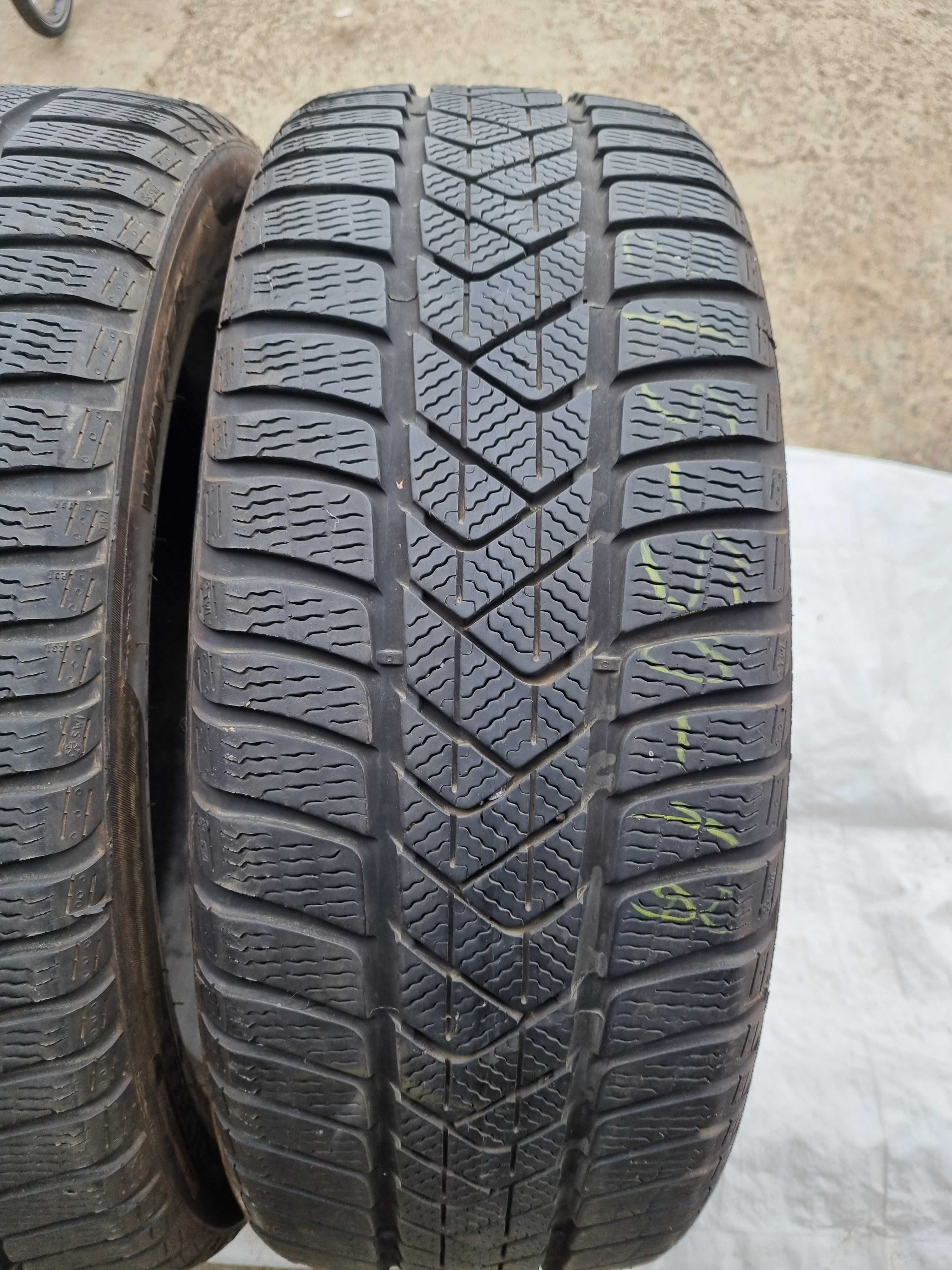 Anvelope 215 50 18 Pirelli Sottozero 3 Winter Dot 2018