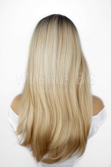 Дълга руса чуплива перука с тъмни корени Дакота