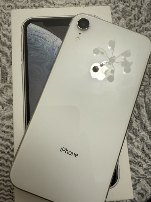Айфон Xr, 128 gb