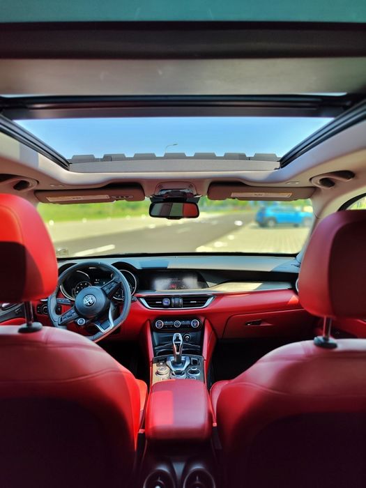 Alfa Romeo Stelvio 2.0 280 cp Q4
