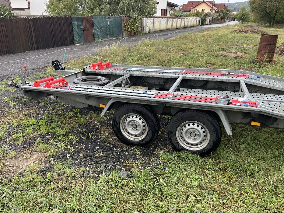 Platforma auto 4,5 M , MMA 2000kg , Niewiadow 11.2020