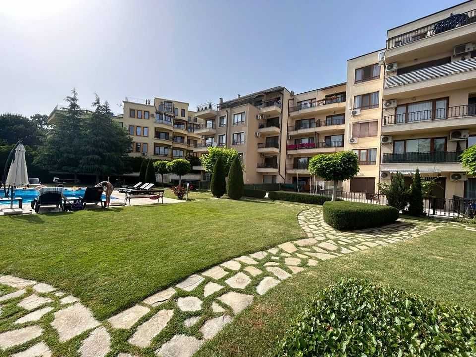 Продава се Тристаен апартамент в Варна, м-т Траката - 96 кв.м за 1563 €/кв.м - Снимка #12