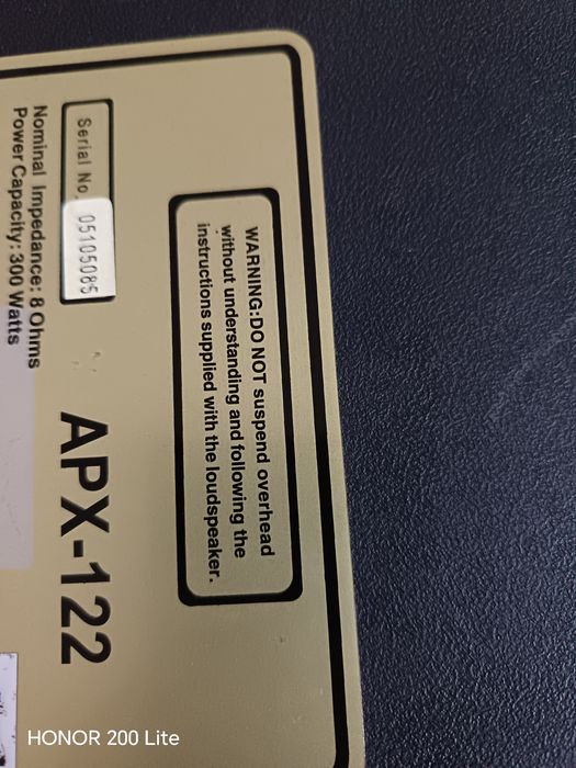 Vând boxe pe 12 american audio 300w rms