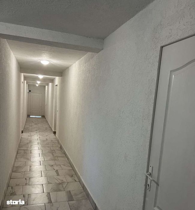 Spații comerciale plus 10 camere de cazare