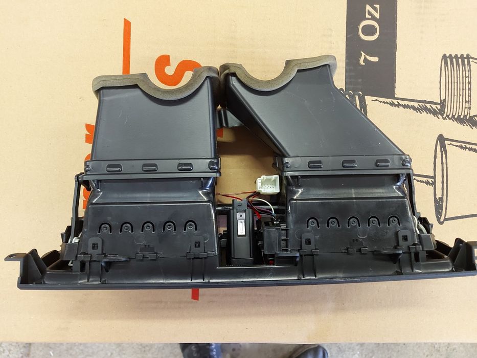 Централна духалка за бмв ф10 ф11 оригинал