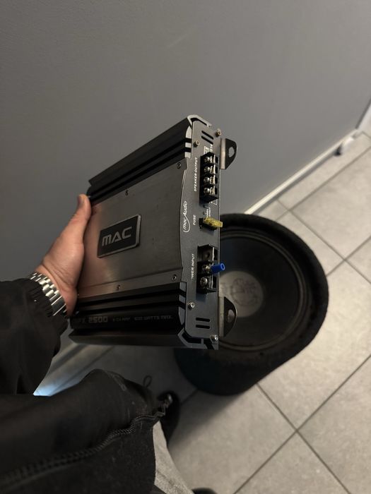 Vand kit statie mac mpx 2500 600w si subwoofer magnat bull 300w 30 cm