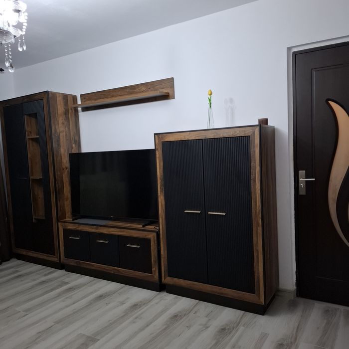 Închiriez garsoniera sec 5