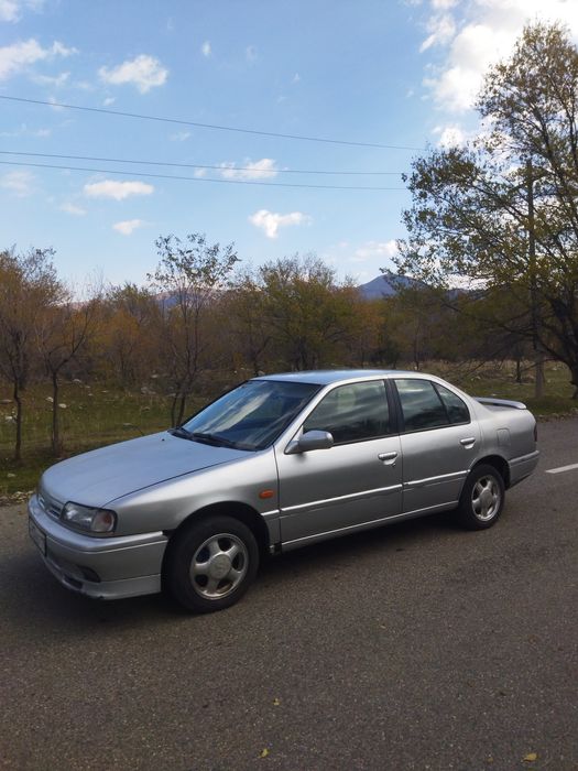 Ниссан примера Р10 1995г