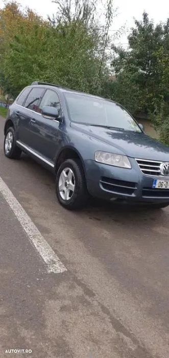 Dezmembrez Vw Touareg R5 motor 2.5 tdi 174 cp an 2006 tip BAC usa usita capac rezervor modul airbag cortina stanga dreapta airbag pasager armatura intaritura bara fata spate suport far amortizoare telescoape capota haion cutie transfer dezmembrari piese