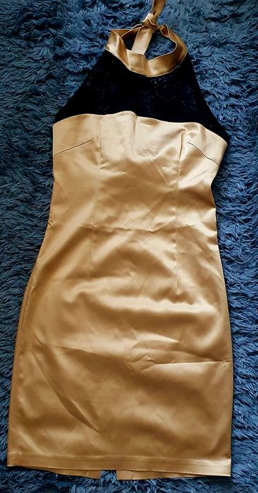 Rochie cocktail din satin auriu