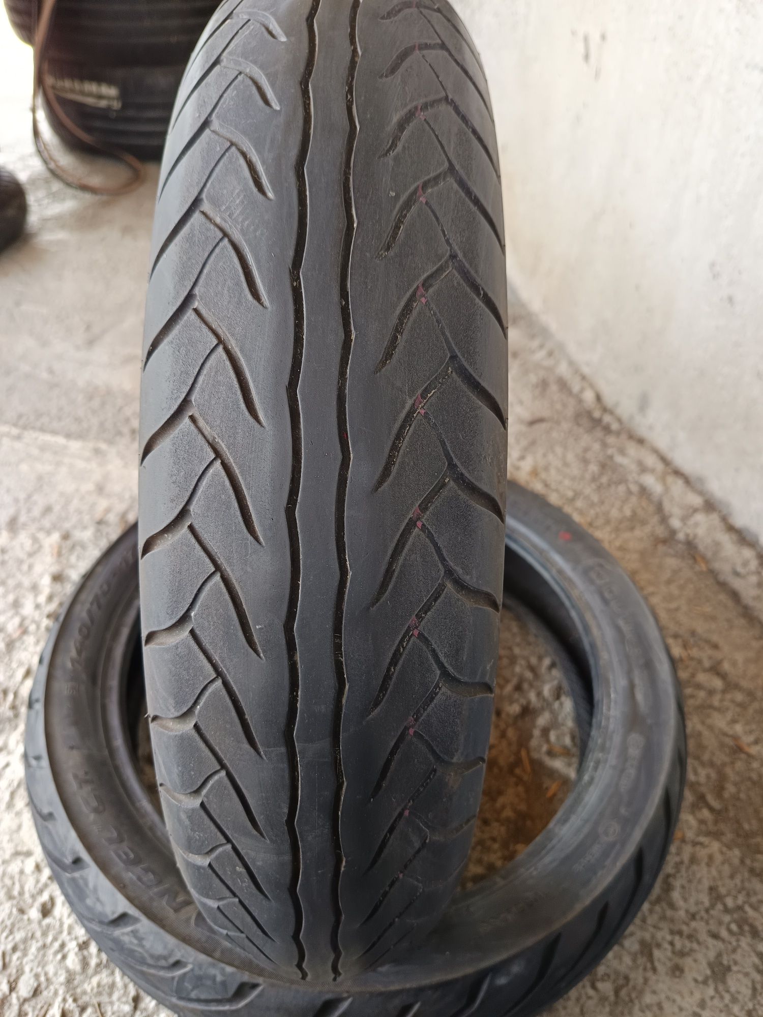 Мото гума 120 70 R 18 DUNLOP Дот 2119