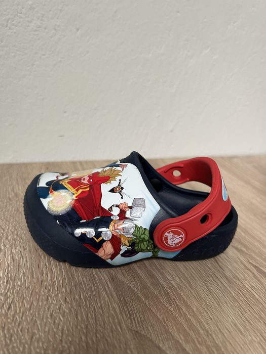 Детски лимитиран Crocs Marvel Avengers C6 22-23