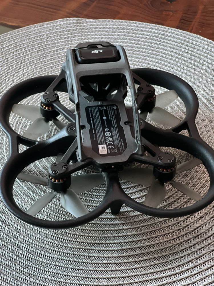 Продавм DJI AVATA 1
