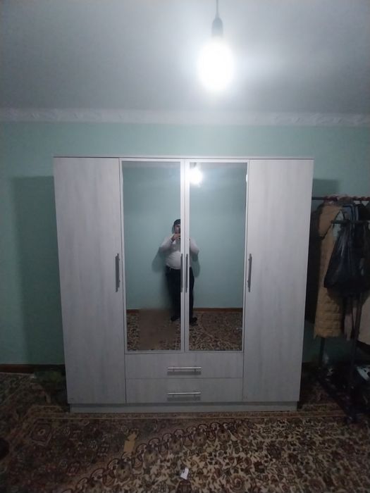 4 eshiklik shkof