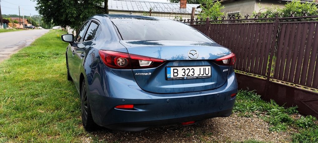 Mazda 3 sedan 2018