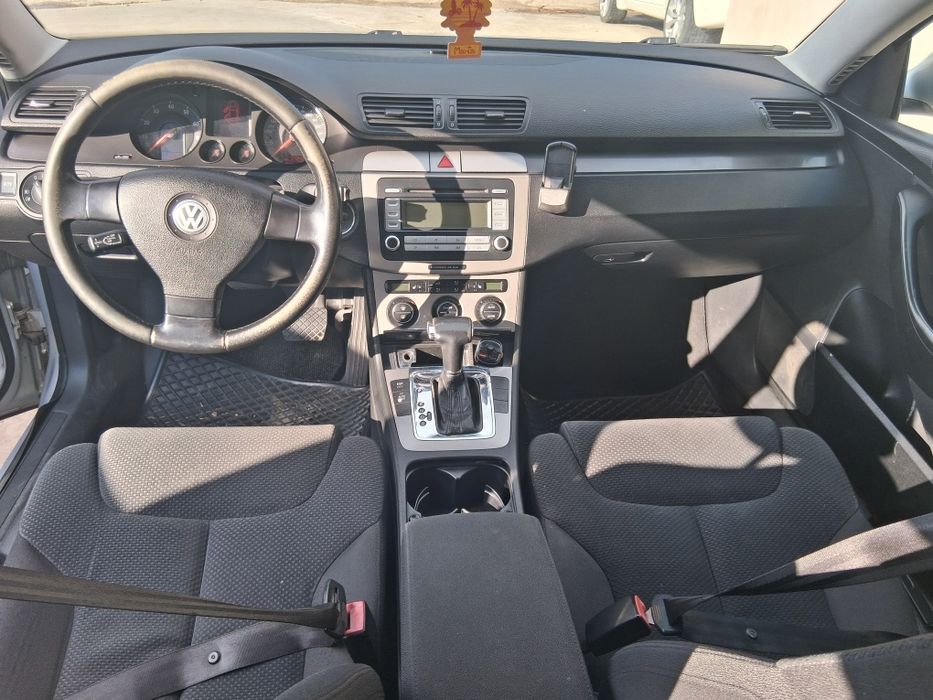 Vând passat b6 1.6 /BENZINA Automat DSG
