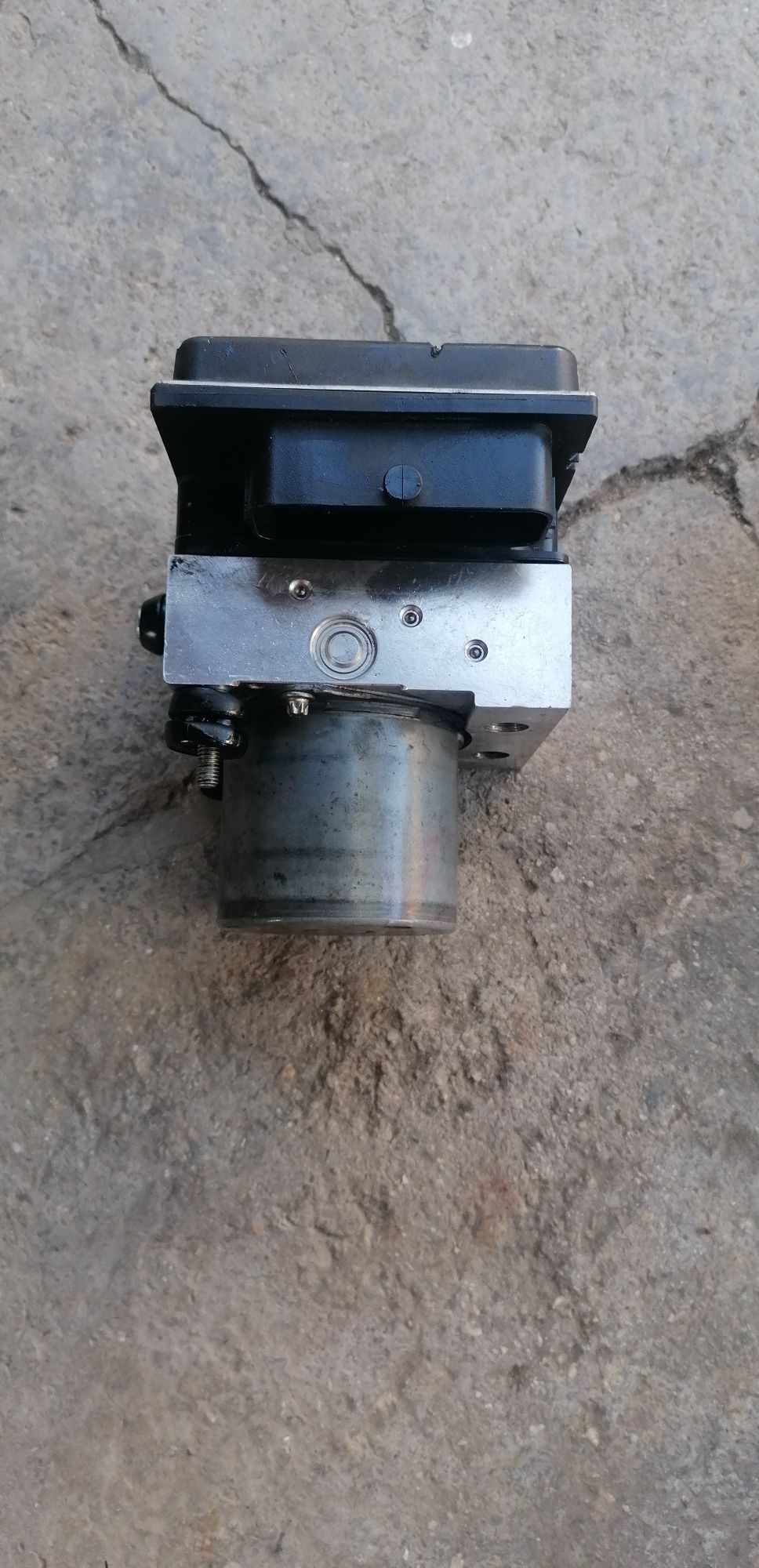 ABS Modul AUDI A6 4F със номер 4F0 614 517 AA