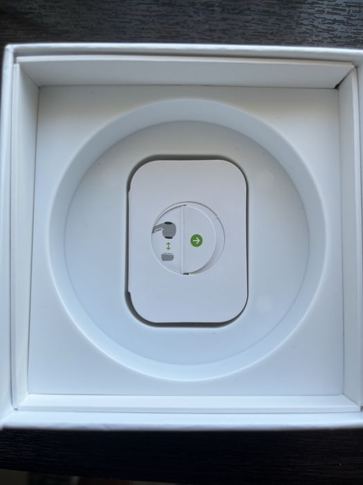 AirPods Pro (a 2-a generație) cu carcasă de încărcare MagSafe (USB-C).