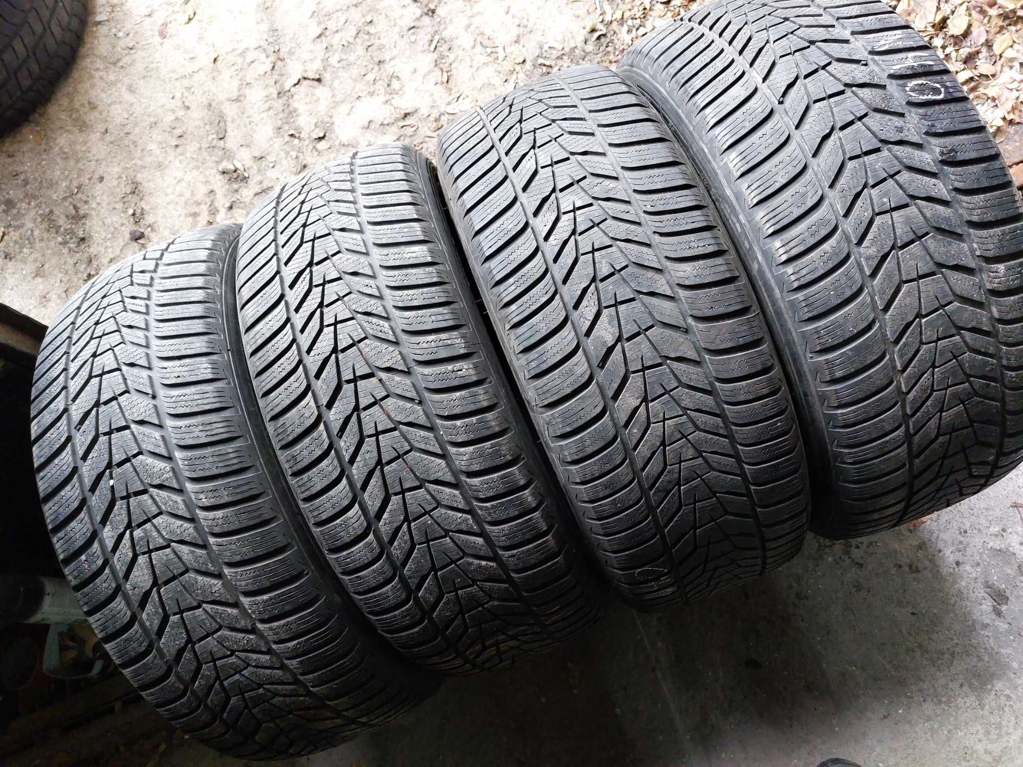 4бр.зимни HANKOOK 235/55/18 104V DOT 1721